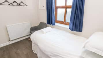 2 bedrooms, individually decorated, individually furnished, free WiFi