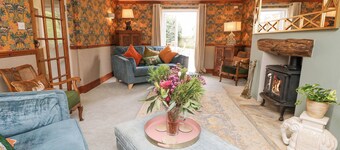 Horseshoe Cottage