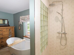 Shower - Horseshoe Cottage (Romsey)
