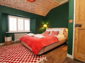 2 bedrooms, individually decorated, individually furnished, free WiFi