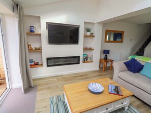 Cottage | Living area