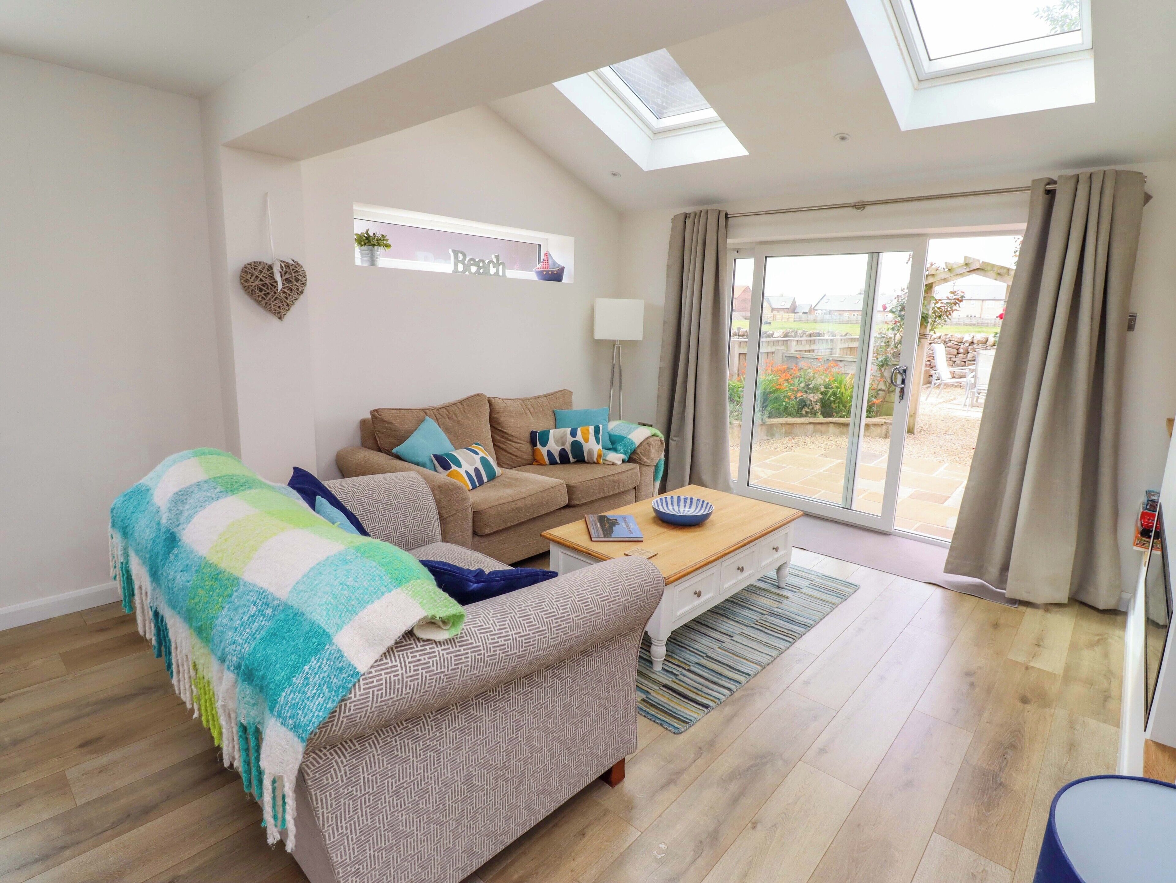 Cottage | Living area