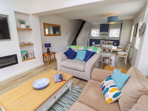 Cottage | Living area