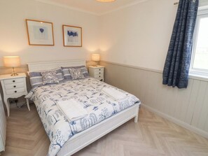 Cottage | Individually decorated, individually furnished, free WiFi