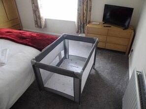 Chaumière | 3 chambres, décor unique, ameublement unique, accès au Wi-Fi (inclus)