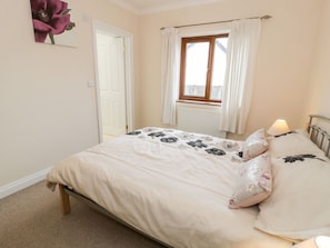 3 bedrooms, individually decorated, individually furnished, free WiFi