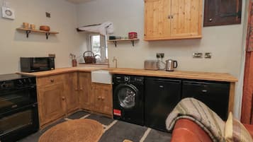 Fridge, electric kettle, toaster, cookware/dishes/utensils