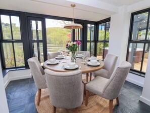 Dining - The Sheiling (Leek)