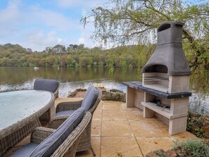 Outdoor dining - The Sheiling (Leek)