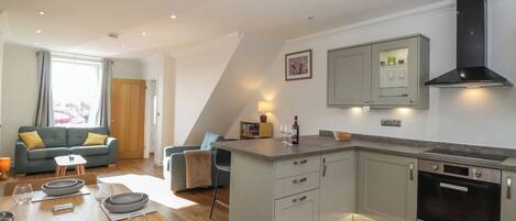 Fridge, dishwasher, electric kettle, cookware/dishes/utensils