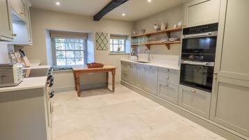 Fridge, dishwasher, electric kettle, toaster