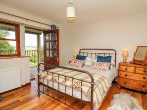 3 slaapkamers, individueel gedecoreerd, individueel gemeubileerd