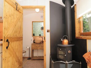 Shower - The Foxes Den Shepherds Hut (Bristol)