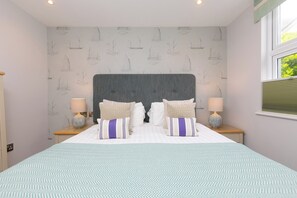 2 bedrooms, individually decorated, individually furnished, free WiFi - Rebecca (Helston)