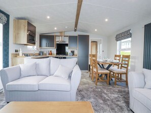 Living area - The Maples, No. 48 (St Austell)