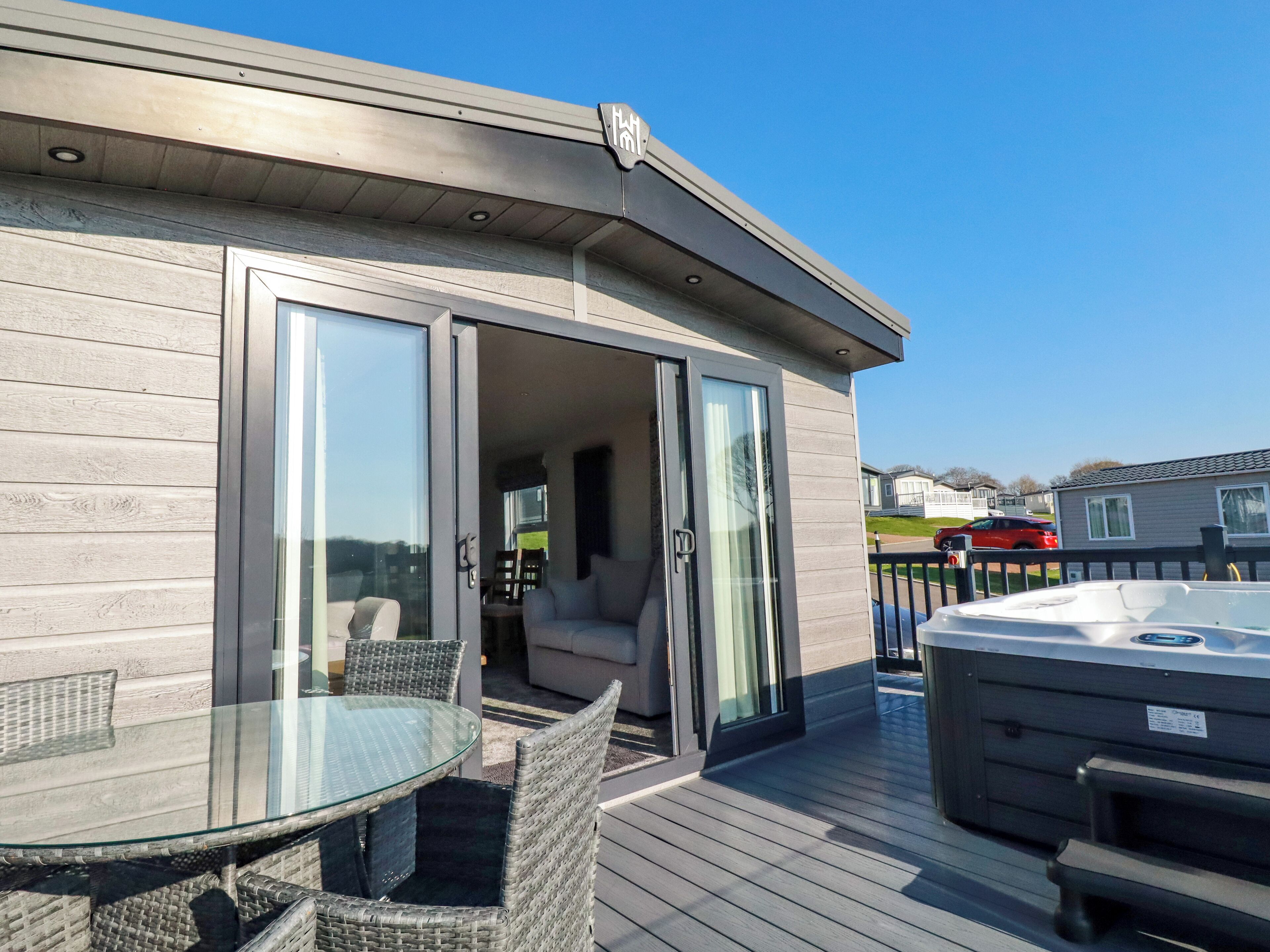 Cottage | Outdoor dining