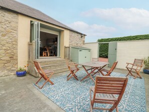 Outdoor dining - Cartshed (Kelso)