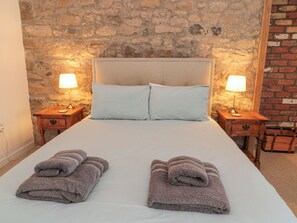 3 chambres, décor unique, ameublement unique, accès au Wi-Fi (inclus)