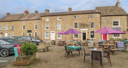 The Chase - 30 Ayr Avenue