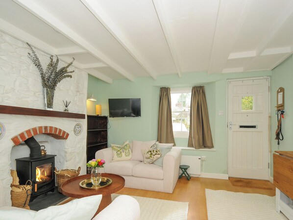 Living area - 15 The Moors (Lostwithiel)