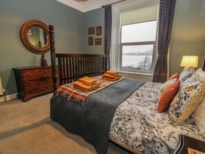 3 bedrooms, individually decorated, individually furnished, free WiFi - Rockvale (Helensburgh)