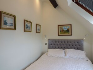 1 quarto, individualmente decorados, individualmente mobiliados