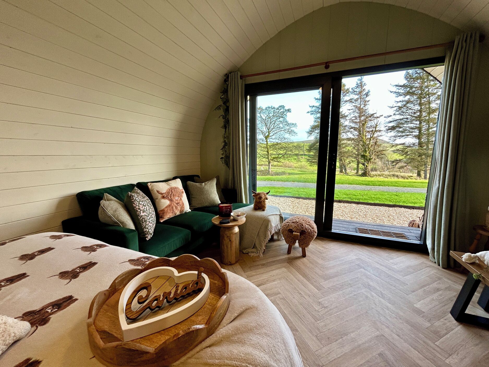 Cottage | Interior