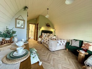 Feriehus | 1 soveværelse, individuelt design, individuel indretning, gratis Wi-Fi