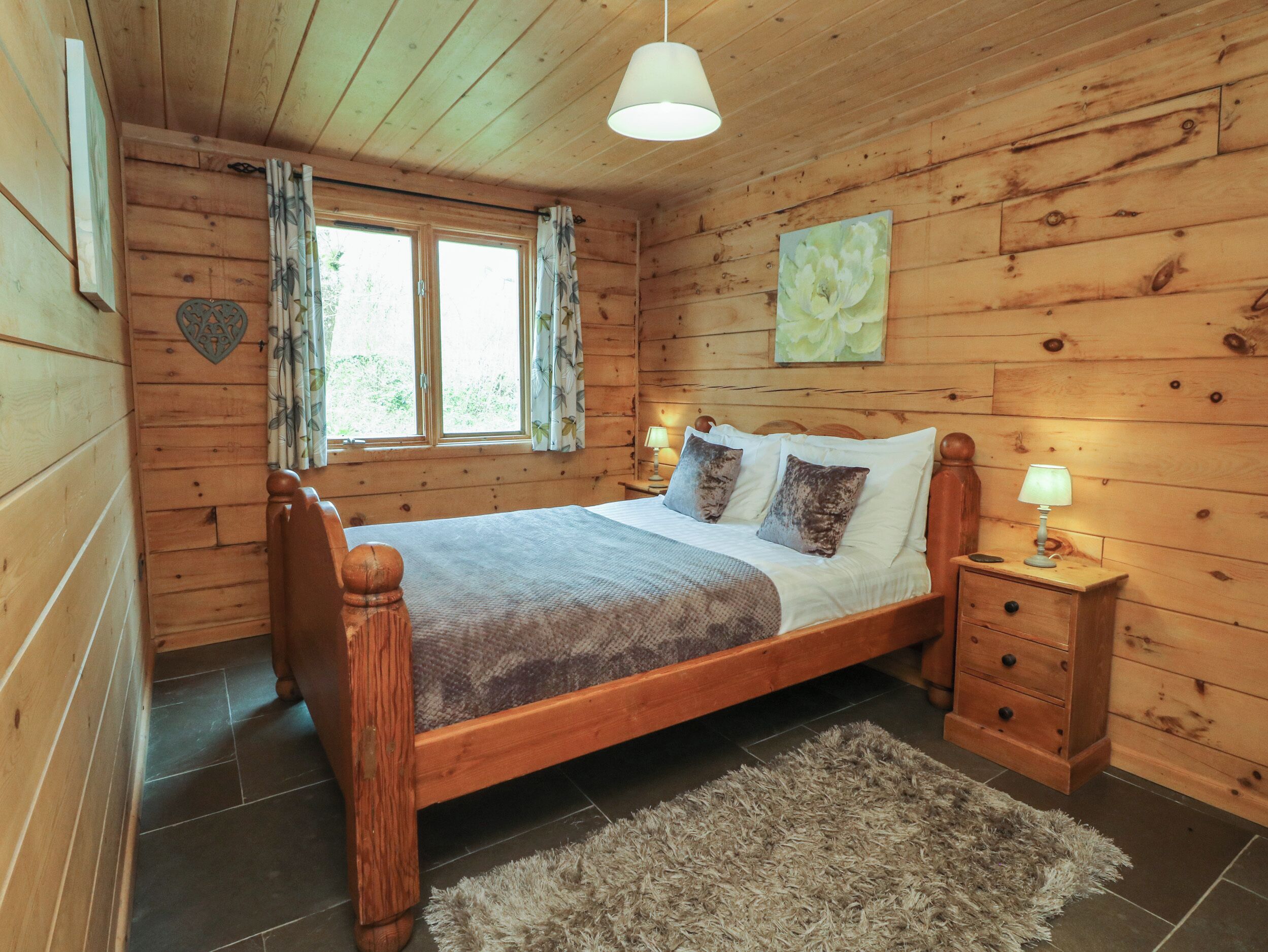 3 bedrooms, individually decorated, individually furnished, free WiFi