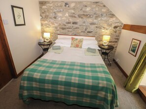 1 bedroom, individually decorated, individually furnished, free WiFi - The Loft (Fishguard)