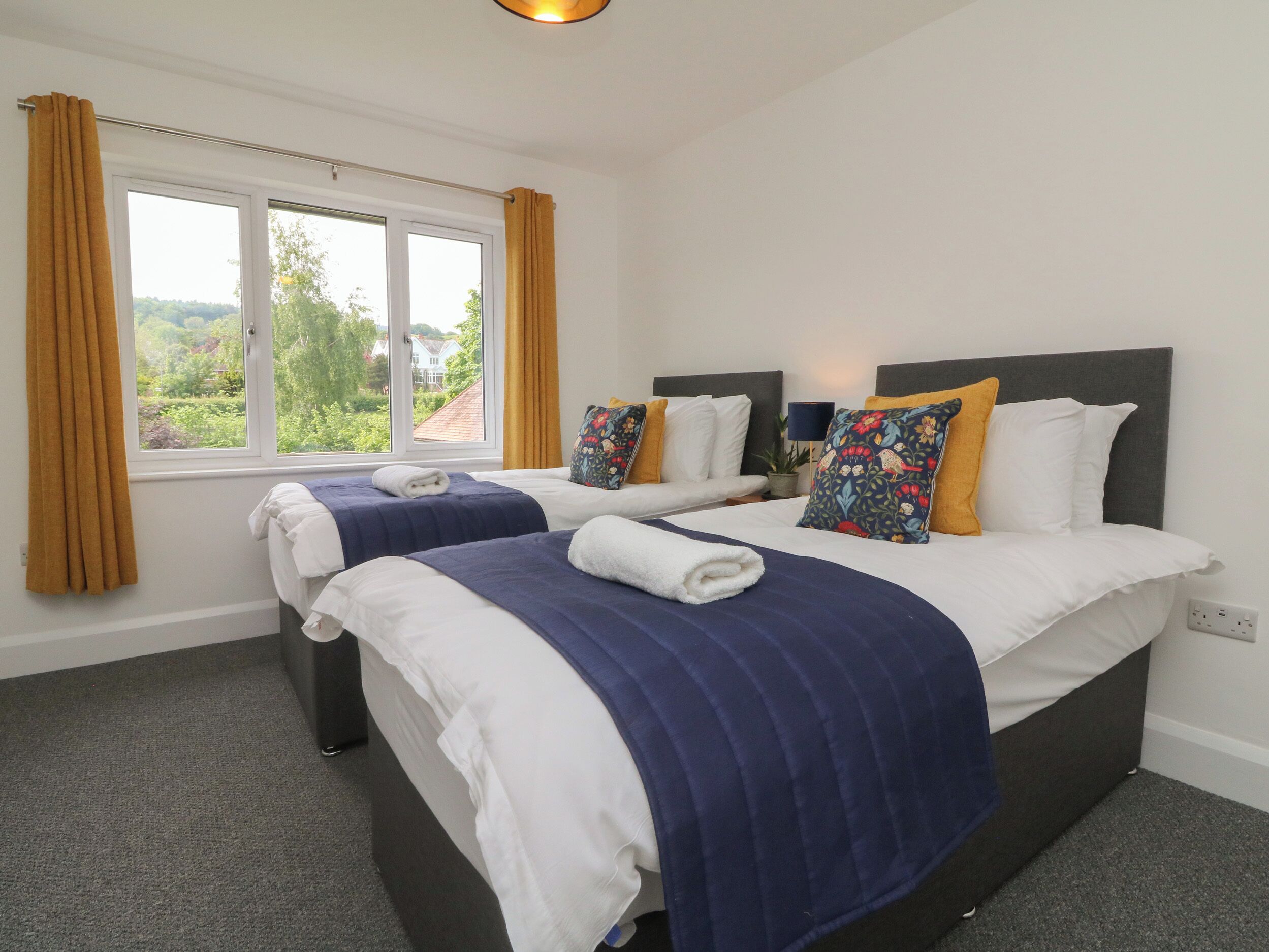 4 bedrooms, individually decorated, individually furnished, free WiFi