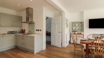 Fridge, dishwasher, electric kettle, toaster