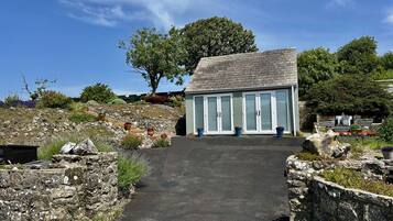 Cottage | Exterior