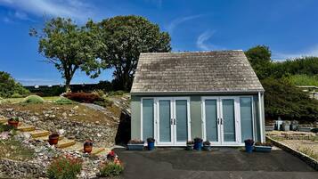 Cottage | Exterior
