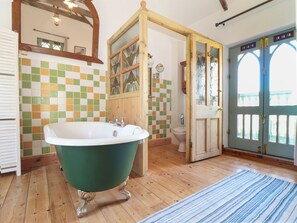Shower - Oofoos Barn (Helston)