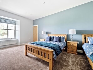5 bedrooms, individually decorated, individually furnished, free WiFi