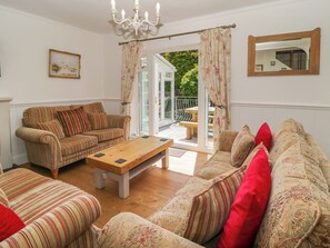 Living area - The Coach House (Dawlish)