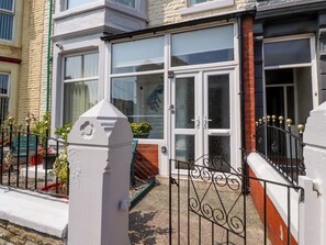Exterior detail - Verdo House (Blackpool)
