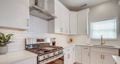 Walk to Beach: Spacious Condo in North Wildwood!