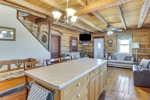 House (3 Bedrooms) | Interior