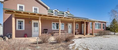 House (3 Bedrooms) | Front of property