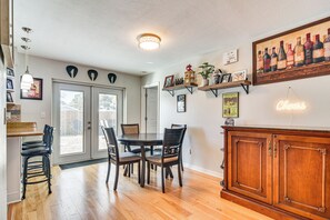 Ev (4 Bedrooms) | İç mekân