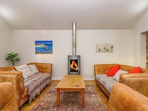 Living area - The Grottoes (Torquay)