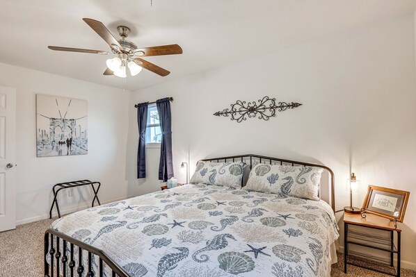 House (3 Bedrooms) | Interior