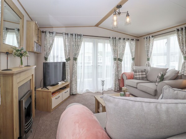 Living area - Dollys Delight (Pevensey)