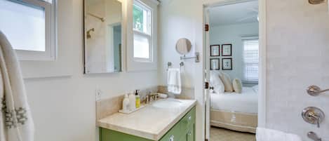 Cottage (2 Bedrooms) | Interior