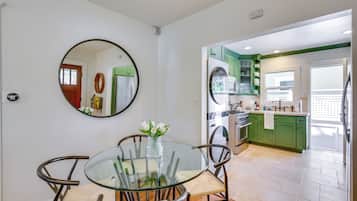 Cottage (2 Bedrooms) | Interior