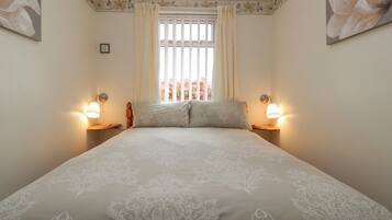 1 quarto, individualmente decorados, individualmente mobiliados