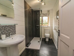 Shower - Cedar (Winkleigh)