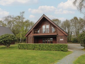Exterior - Cedar (Winkleigh)